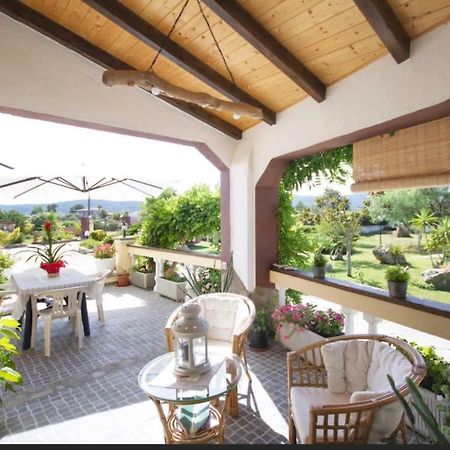 Casa Vacanze La Guzzetta Ranch Canaglia Exterior photo