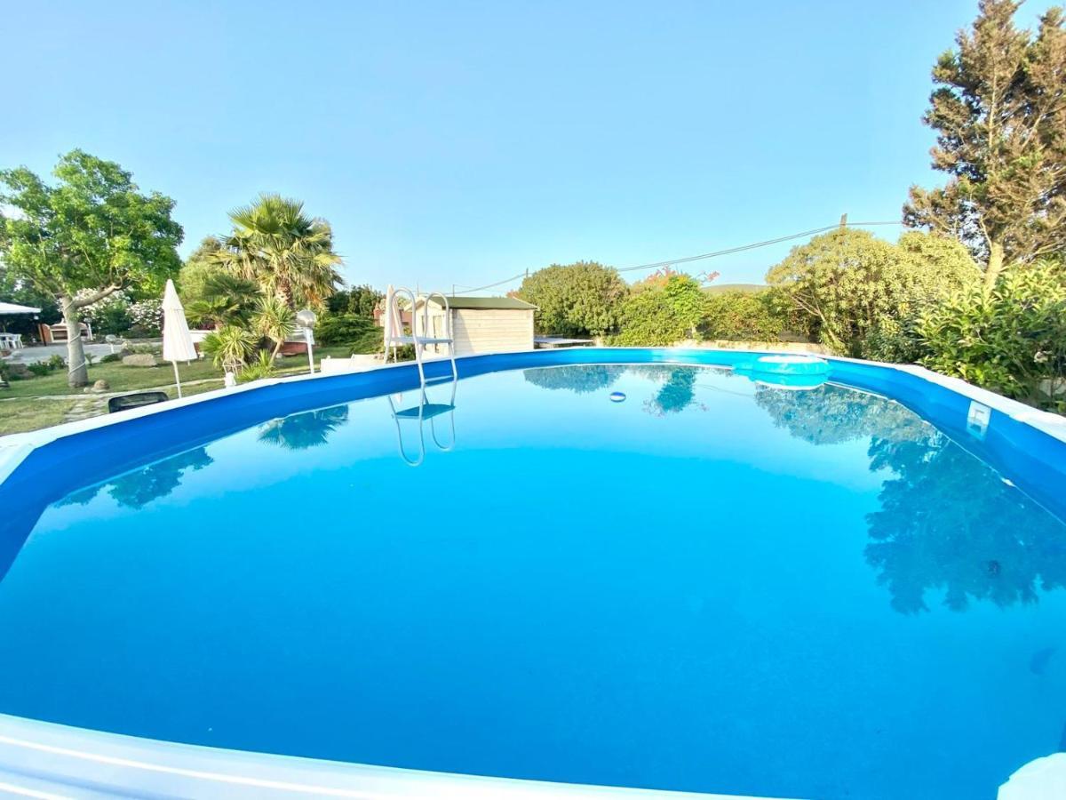 Casa Vacanze La Guzzetta Ranch Canaglia Exterior photo