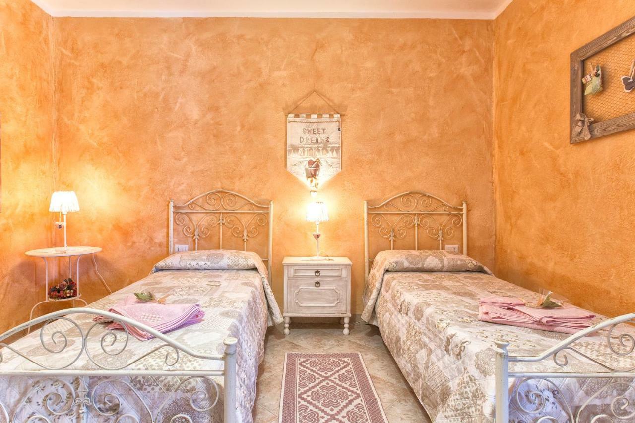 Casa Vacanze La Guzzetta Ranch Canaglia Exterior photo