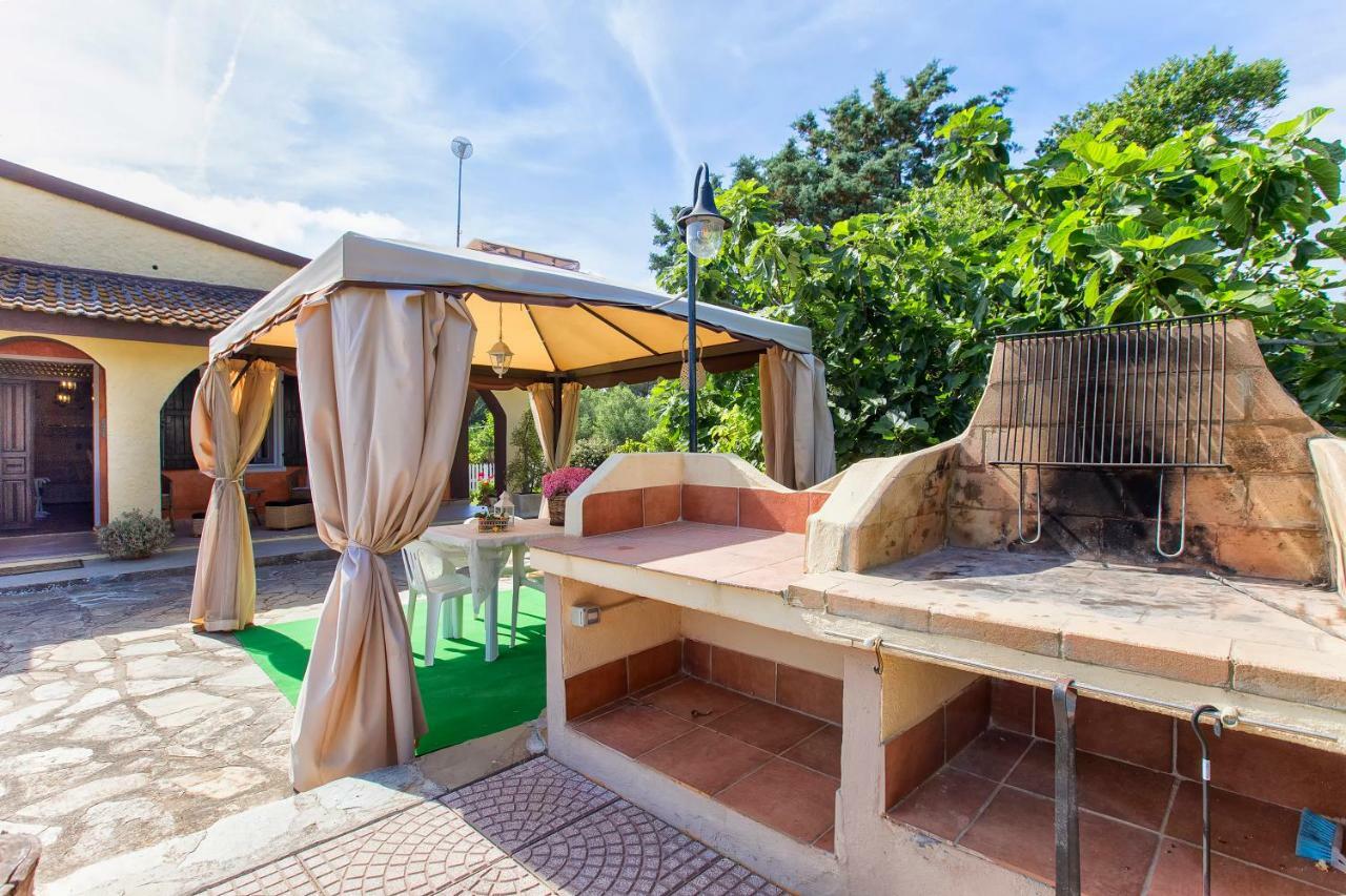 Casa Vacanze La Guzzetta Ranch Canaglia Exterior photo
